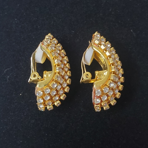 Vintage Gold Tone And Rhinestone Clip-On Earrings - Picture 5 of 10